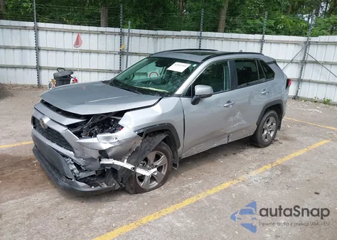 2024 Toyota Rav4 Xle z USA, uszkodzony, nr VIN 2T3P1RFV0RC478979
